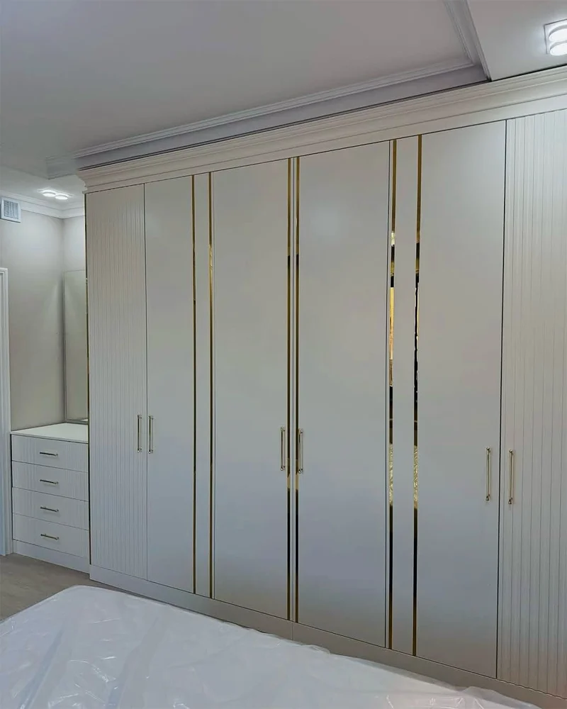 کمد دیواری مدرن و سرویس خواب نئوکلاسیک